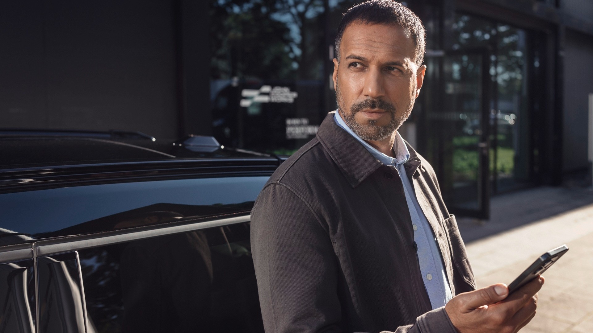 Amy_Shore_MINI_3_Working_1920